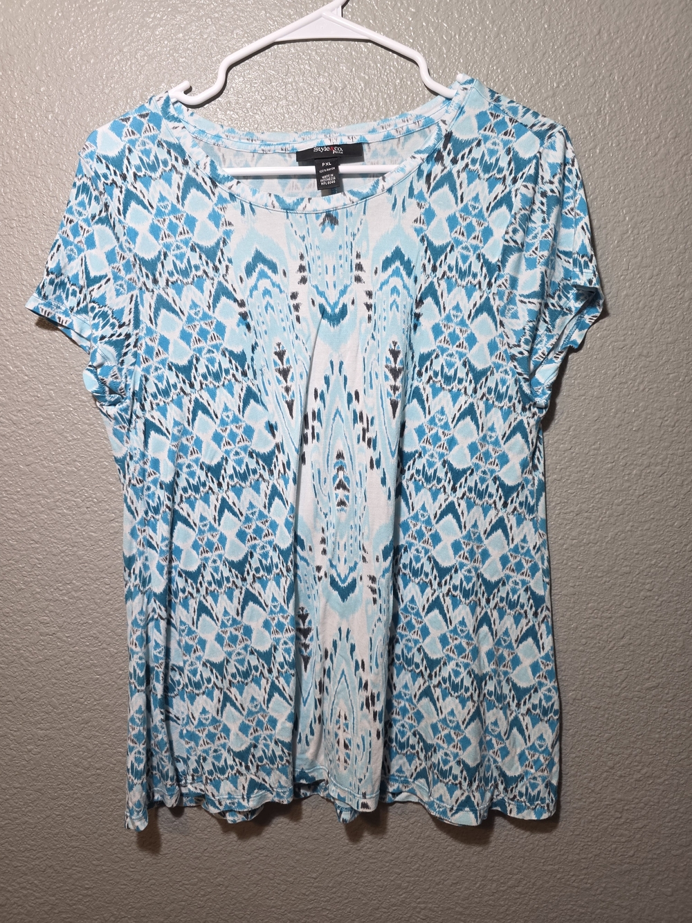 Avenue Turquoise & White Geometric Short Sleeve Top